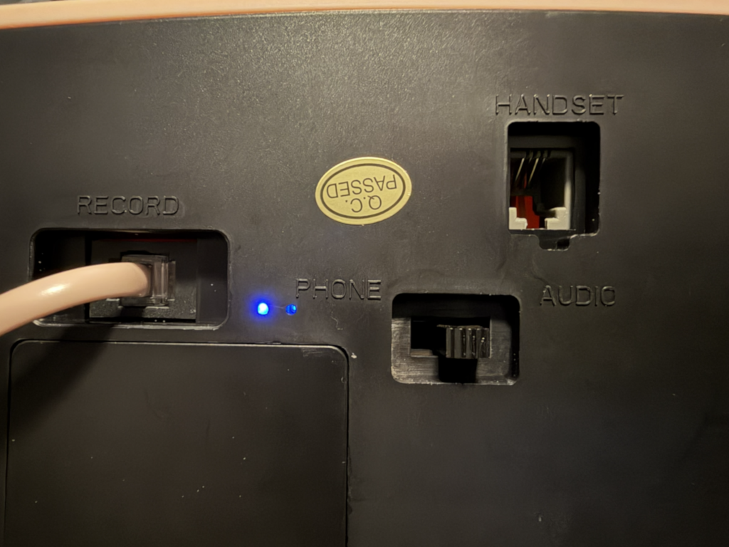 Bottom of the phone showing switch set to Audio